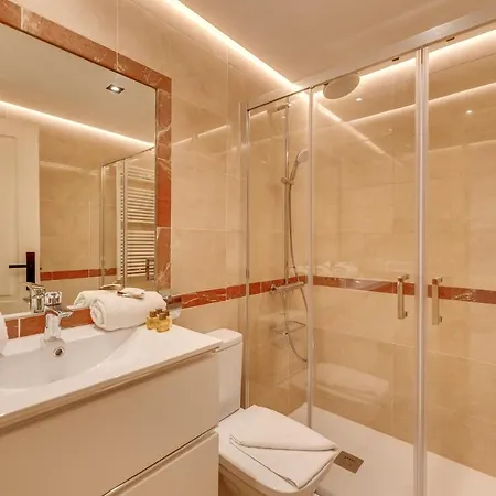 Vacation I El Palmeral, Golf Valley, Renovated, Fast Wifi Marbella