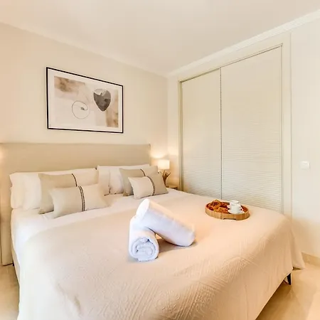 Vacation I El Palmeral, Golf Valley, Renovated, Fast Wifi Apartment Marbella