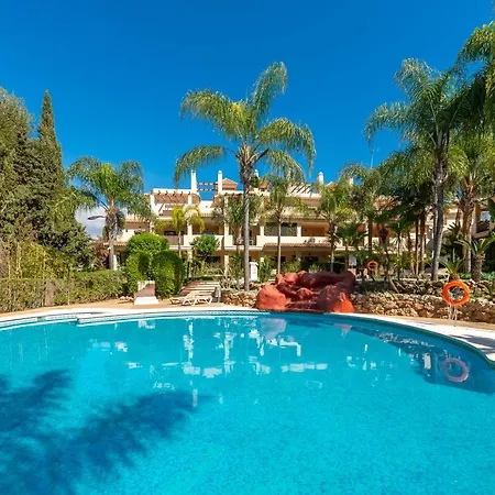Apartment Vacation I El Palmeral, Golf Valley, Renovated, Fast Wifi *