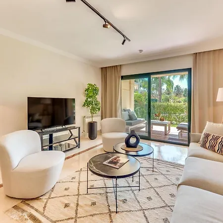 Apartment Vacation I El Palmeral, Golf Valley, Renovated, Fast Wifi