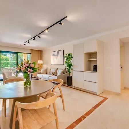 Vacation I El Palmeral, Golf Valley, Renovated, Fast Wifi * Marbella